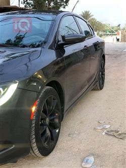 Chrysler 200